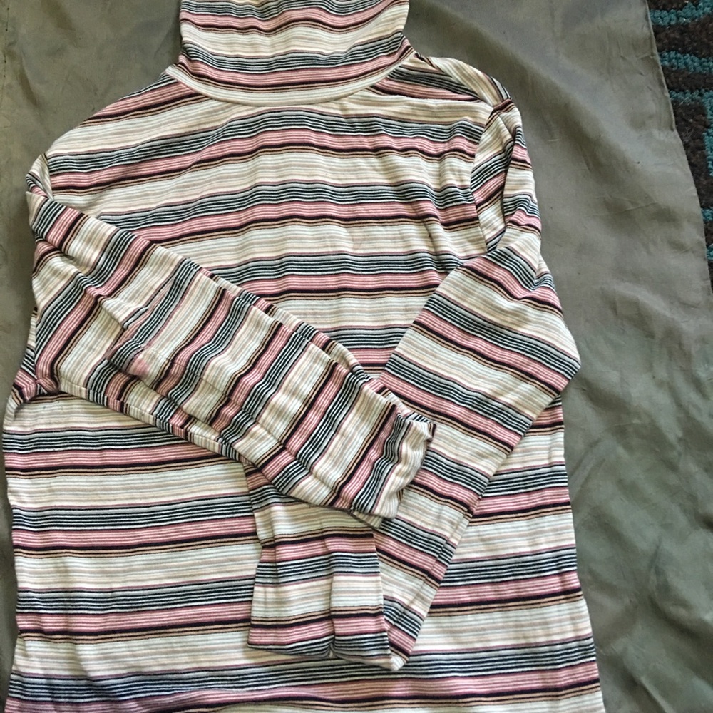 Turtle neck - Picture 2 of 2